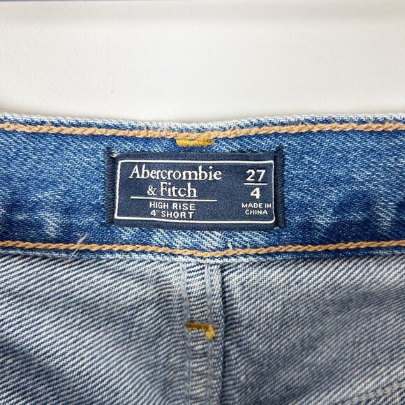 Abercrombie & Fitch Light Wash Distressed Denim Shorts Size 4 Women's - Picture 3 of 3